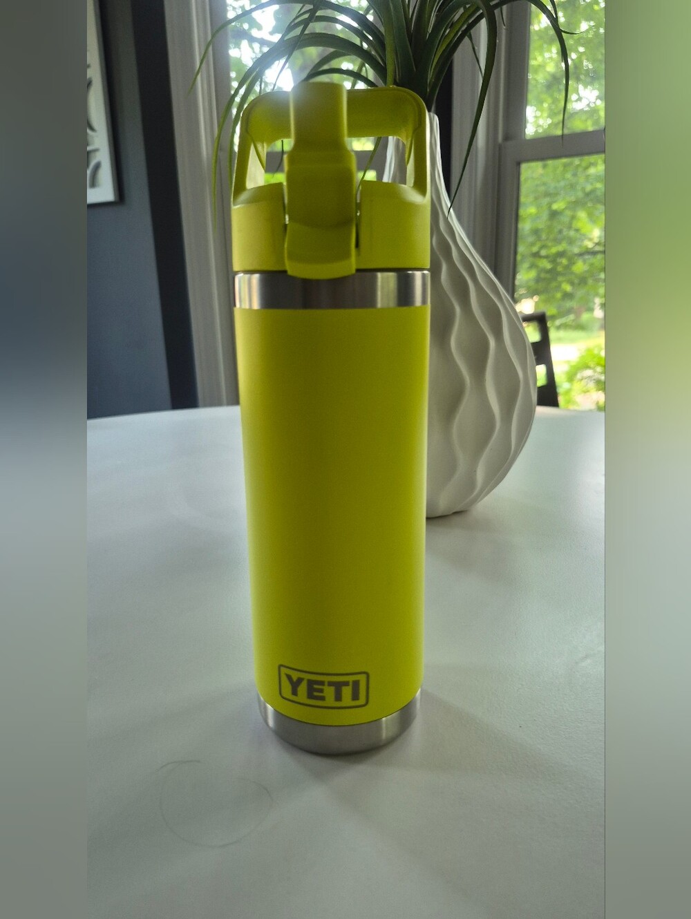 Yeti 18 Oz Firefly Yellow Straw Cap Rambler